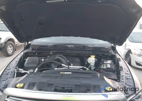 2018 Ram 1500 Limited 4X2 5'7 Box from USA, damaged, VIN 1C6RR6PT7JS105552